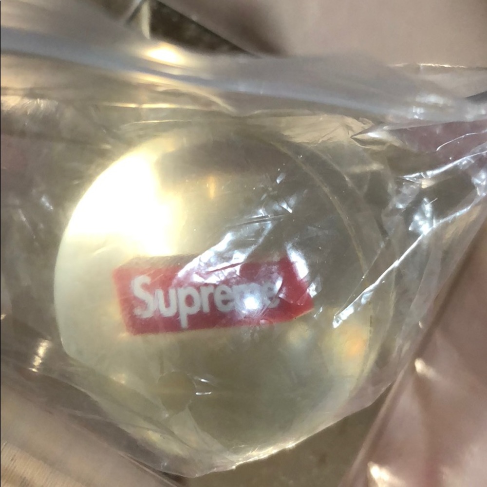 Supreme Ball